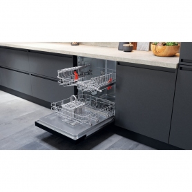 Hotpoint HBC2B19UKN Semi-Integrated Full Size Dishwasher - 13 Place Settings - 3